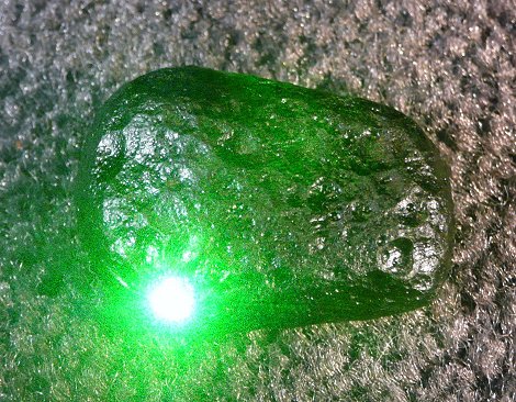 11.398 gram complete specimen (killer green laser angle ;-)